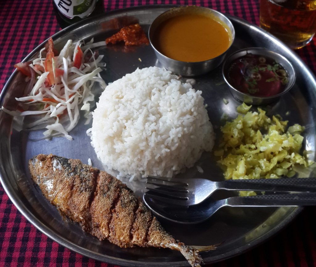 Viaggiare in India, Goa, Thali di pesce